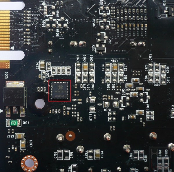 080-inno3d-gtx950-ichill-pcb-scheda-regolatore-tensione