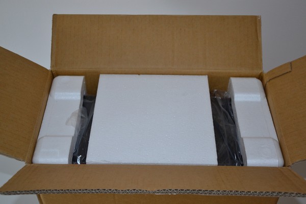 In_Win_503_-_Packaging_e_Bundle_-_5
