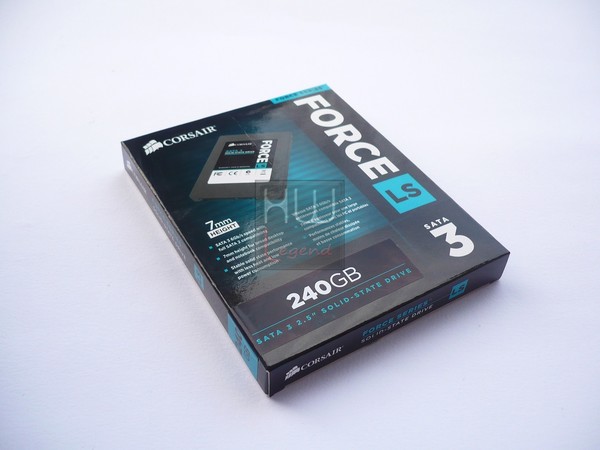 011-corsair-force-ls-ssd-240gb-foto-confezione-fronte
