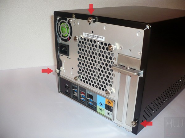 045-shuttle-sh170r6-foto-viti-apertura-chassis