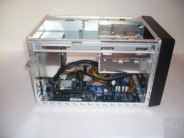 047-shuttle-sh170r6-foto-minipc-aperto
