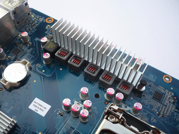 068-shuttle-sh170r6-foto-minipc-scheda-madre-circuiteria