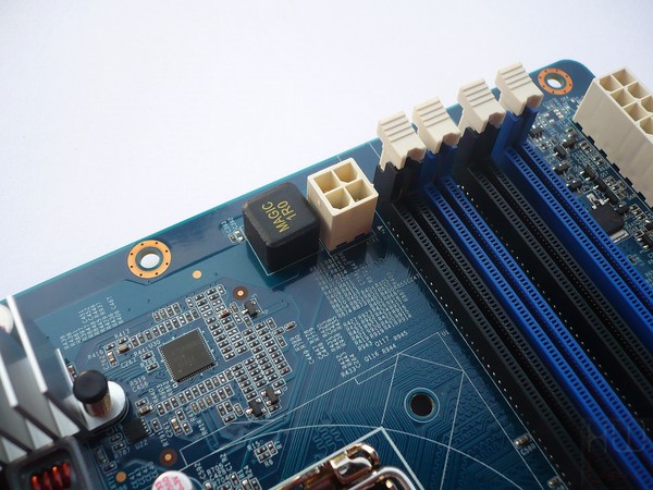 069-shuttle-sh170r6-foto-minipc-scheda-madre-conn-supp-4pin-cpu