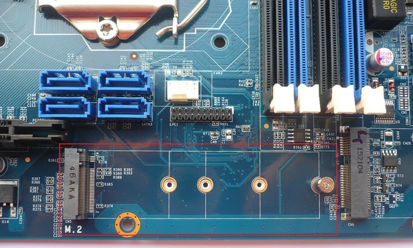 072a-shuttle-sh170r6-foto-minipc-scheda-madre-slot-m2