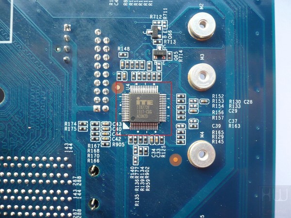 077-shuttle-sh170r6-foto-minipc-scheda-madre-chip-monitoring