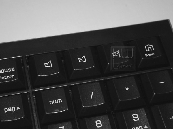 Cherry_MX_Board_3.0_-_Uno_sguardo_da_vicino_-_3a