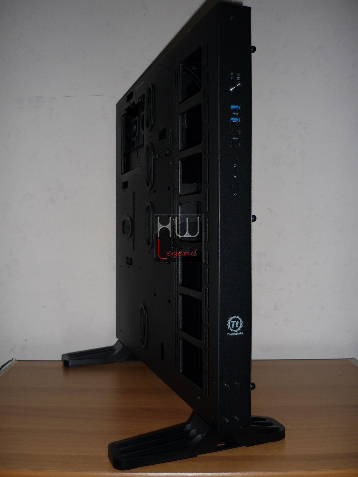 Thermaltake_Core_P5_e_Smart_DPS_G_650_-_Uno_sguardo_allesterno