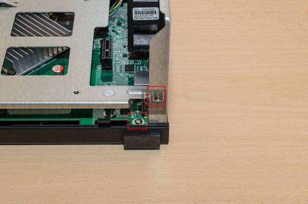 ASUSTOR_AS3102T_-_Uno_sguardo_allinterno_-_9