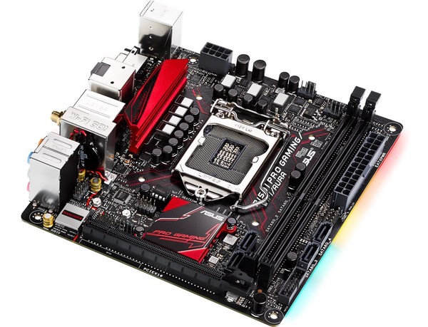 ASUS_con_il_modello_B150I_Pro_Gaming_WiFi_Aura_-_1