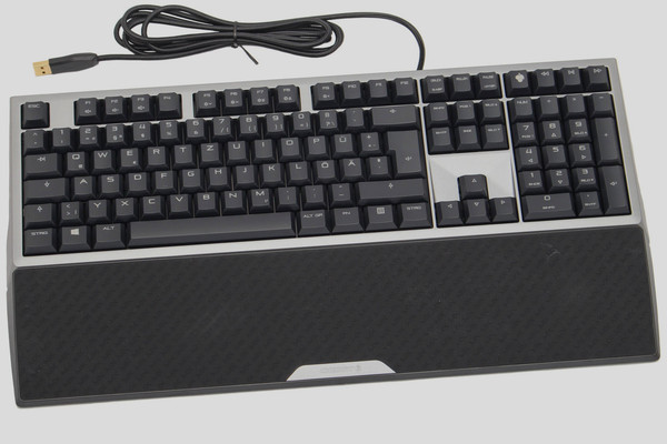 Cherry_MX_Board_6.0_-Uno_sguardo_da_vicino_-_1aa
