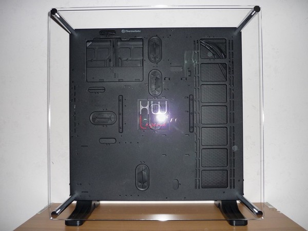 Thermaltake_Core_P5_e_Smart_DPS_G_650_-_Uno_sguardo_allesterno_-_6