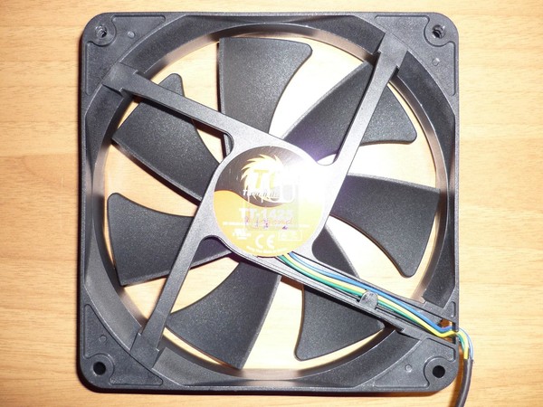 Thermaltake_Smart_DPS_G_650_-_Analisi_interna_-_1