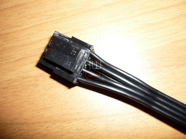 Thermaltake_Smart_DPS_G_650_-_Uno_sguardo_da_vicino_-_9