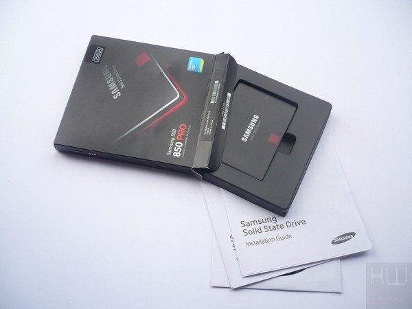 009-samsung-850pro-ssd-foto-confezione-interno