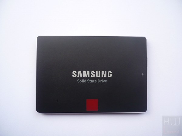 015-samsung-850pro-ssd-foto-ssd-fronte