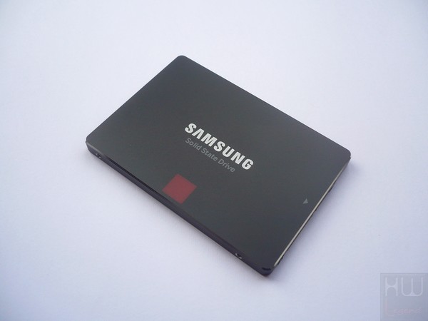 017-samsung-850pro-ssd-foto-ssd-fronte