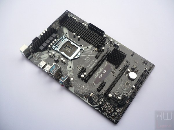022-asrock-e3v5-ws-intro-foto-scheda-varie