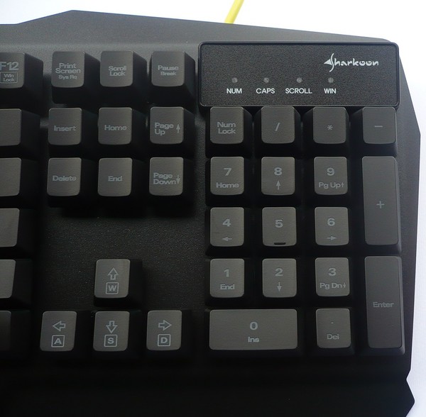 029-sharkoon-k20-foto-tastiera-led-stato