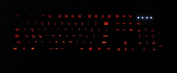 034-sharkoon-k20-foto-tastiera-particolare-retroilluminazione