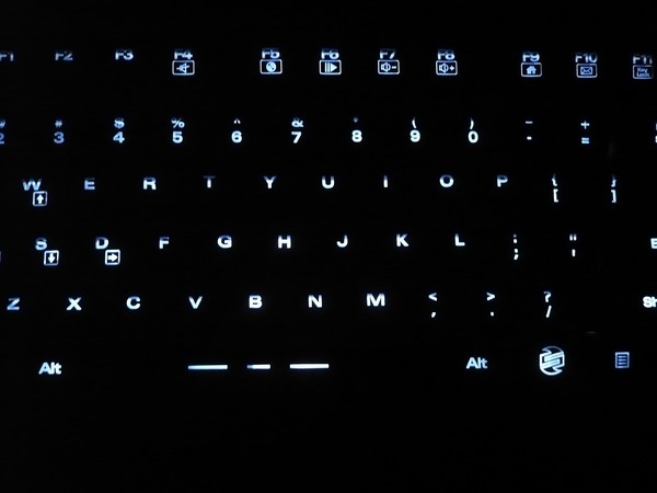 038-sharkoon-k20-foto-tastiera-particolare-uniformit-illuminazione