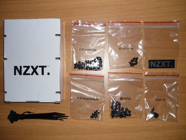 NZXT_H440_Special_Edition_-_Packaging_e_Bundle_-_5