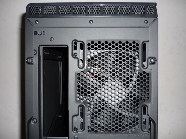 NZXT_H440_Special_Edition_-_Uno_sguardo_allesterno_-_11
