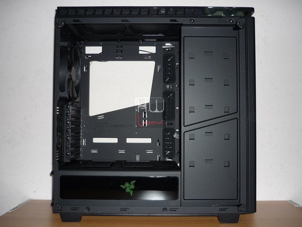 NZXT_H440_Special_Edition_-_Uno_sguardo_allinterno