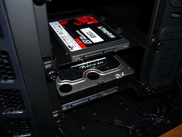 NZXT_H440_Special_Edition_-_Uno_sguardo_allinterno_-_8