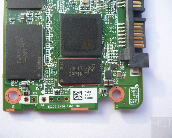 029-crucial-bx200-ssd-foto-modulo-cache-ddr3