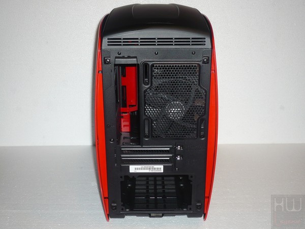 030-nzxt-manta-itx-foto-case-retro