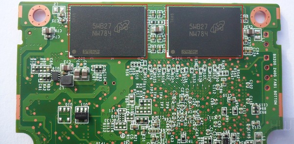 031-crucial-bx200-ssd-foto-chip-nand-flash-micron