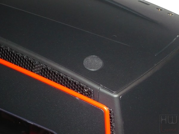 041-nzxt-manta-itx-foto-case-dettaglio-IO