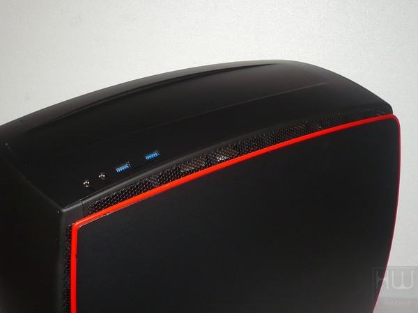 044-nzxt-manta-itx-foto-case-dettaglio-griglia