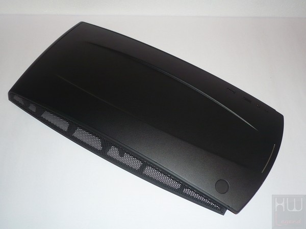 050-nzxt-manta-itx-foto-case-dettaglio-pannello-superiore