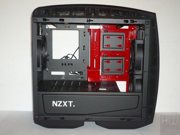 055-nzxt-manta-itx-foto-case-dettaglio-interno-fronte