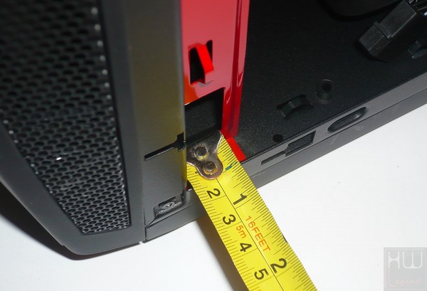 057-nzxt-manta-itx-foto-case-dettaglio-interno-spazio-laterale-cavi