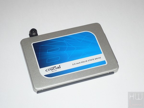 064-nzxt-manta-itx-foto-case-dettaglio-interno-particolare-slitta-ssd-fissato