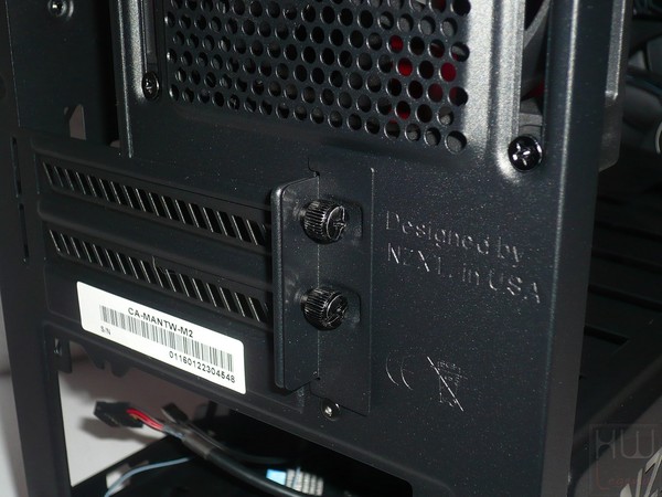 075-nzxt-manta-itx-foto-case-dettaglio-interno-particolare-slot-espansione-fissaggio-griglie