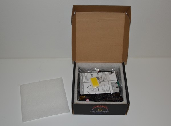 Reeven_Six-Eyes_II_Fan_Controller_-_Confezione_e_Bundle_-_8
