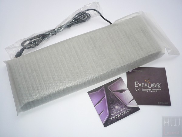019-tesoro-excalibur-v2-foto-confezione-interno-particolare-protezione-tastiera-dotazione