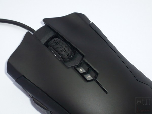 043-gigabyte-xm300-mouse-foto-particolare-rotella-tasti-regolazione-dpi