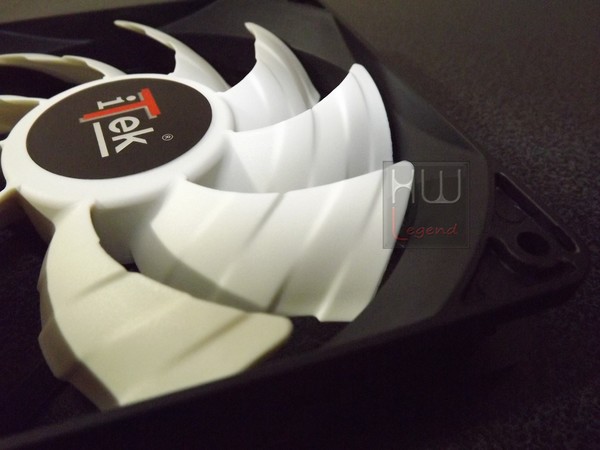 Itek_Liquy_240_-_Ventole_in_dotazione_-_7