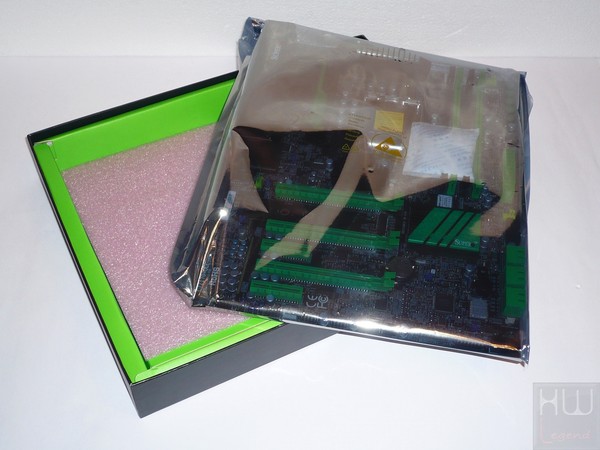 018-supermicro-c7z170-oce-foto-confezione-interno