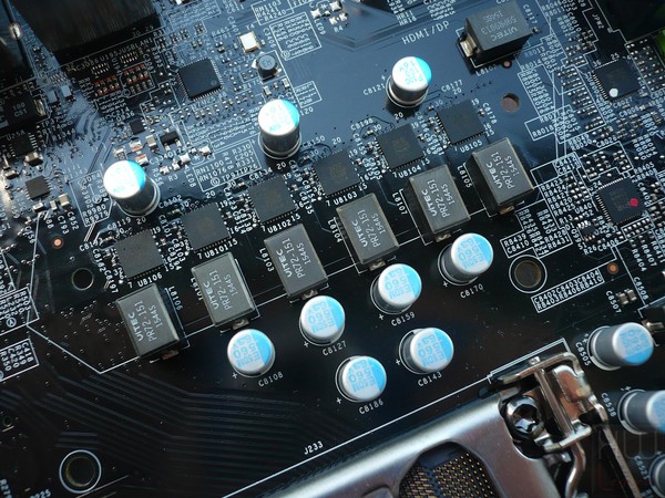 030-supermicro-c7z170-oce-foto-scheda-particolare-circuiteria