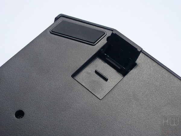 031-coolermaster-devastator2-foto-tastiera-retro-particolari