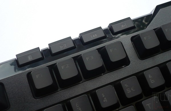 036a-coolermaster-devastator2-foto-tastiera-tasti-multimedia
