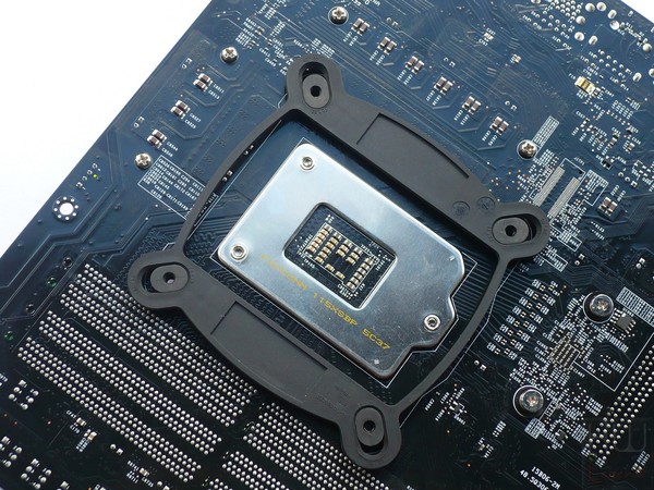 038-thermaltake-water3-extreme-s-foto-montaggio-fase-1