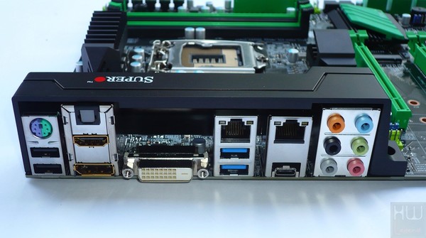 056-supermicro-c7z170-oce-foto-scheda-pannello-posteriore-IO