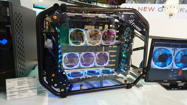 In_Win_Computex_2016_-_25