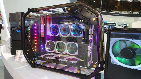 In_Win_Computex_2016_-_26